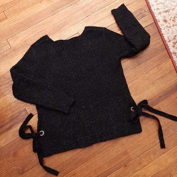 Love Tree sweater with Side Ties - Picture 4 of 8